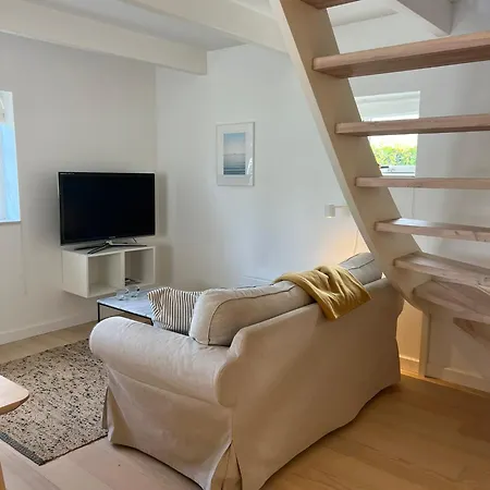 Beach Guest House *