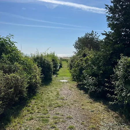 Semesterbostad Beach Guest House