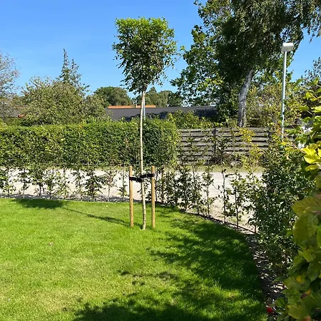 Semesterbostad Beach Guest House