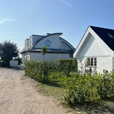 Beach Guest House *